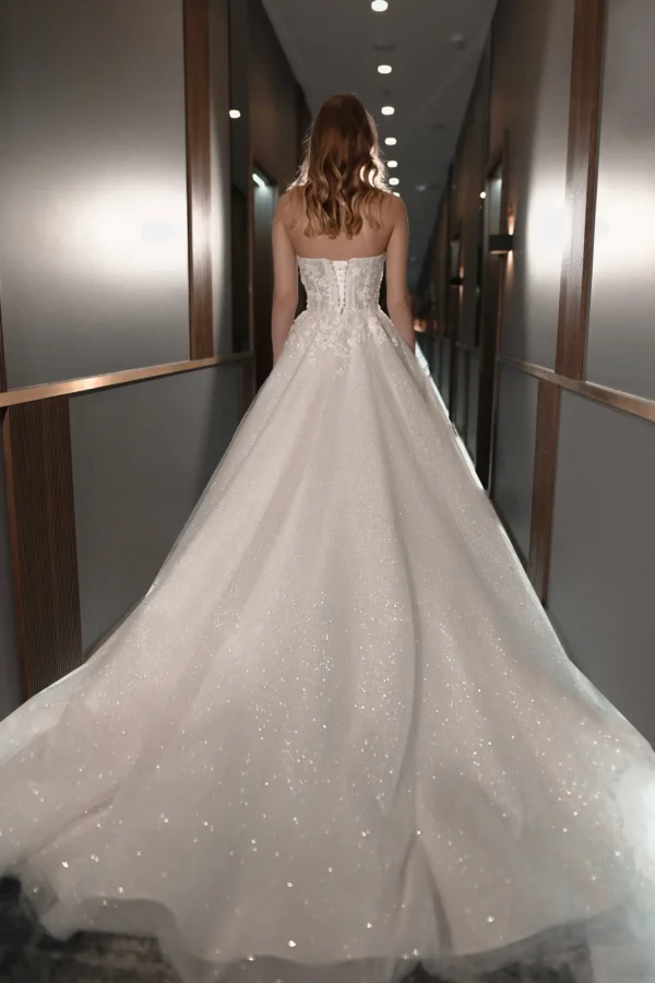 Luxury Strapless A-line Wedding Dresses Tulle Sequins Sweetheart Floor-Length Evening Dress Exquisite Lace Applique Bridal Gowns - Image 2